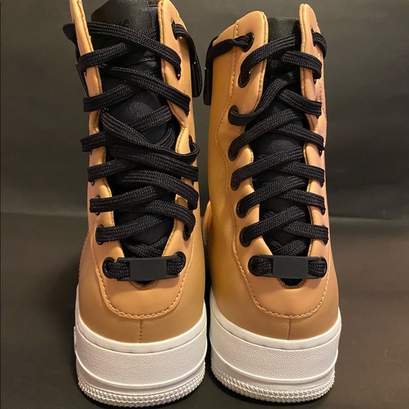 Nike Air Force 1 Rebel XX Size 9.5 Women’s - Picture 6 of 8